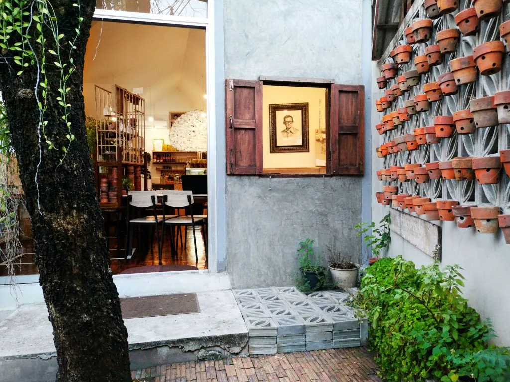 TH Gallery & Café — photo 14