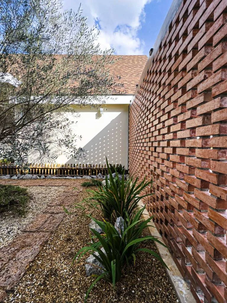 Alex House — photo 19