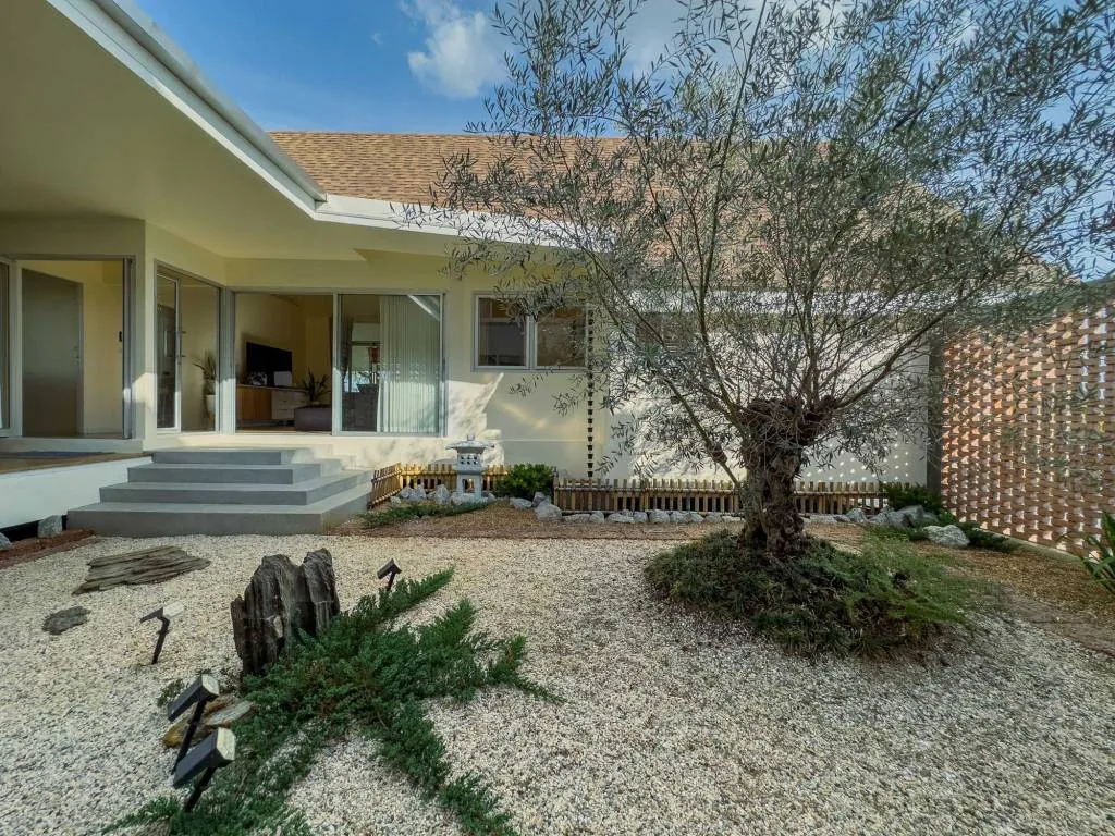 Alex House — photo 20